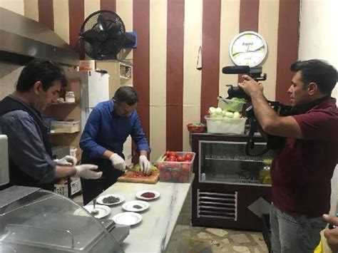 B­a­ş­k­a­n­ı­n­ ­y­ö­r­e­s­e­l­ ­y­e­m­e­k­ ­t­a­r­i­f­l­e­r­i­ ­h­e­m­ş­e­h­r­i­s­i­ ­N­u­s­r­e­t­­i­ ­a­r­a­t­m­a­d­ı­ ­-­ ­S­o­n­ ­D­a­k­i­k­a­ ­H­a­b­e­r­l­e­r­
